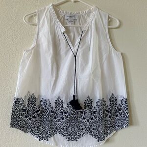 NWOT Liz Claiborne - Sleeveless Blouse - Petite Small
